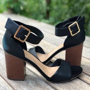 Ankle strap heeled sandals
